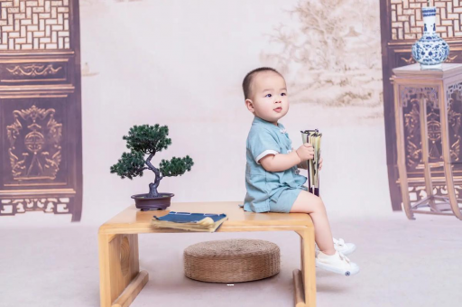 灯塔蜡笔小新美伢怀孕
